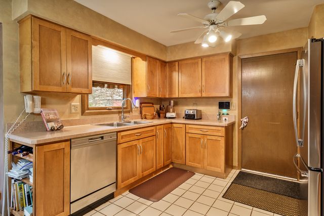 3165 Cavendish Drive, Rockford, IL 61109