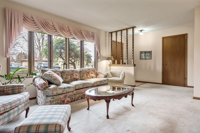 3165 Cavendish Drive, Rockford, IL 61109