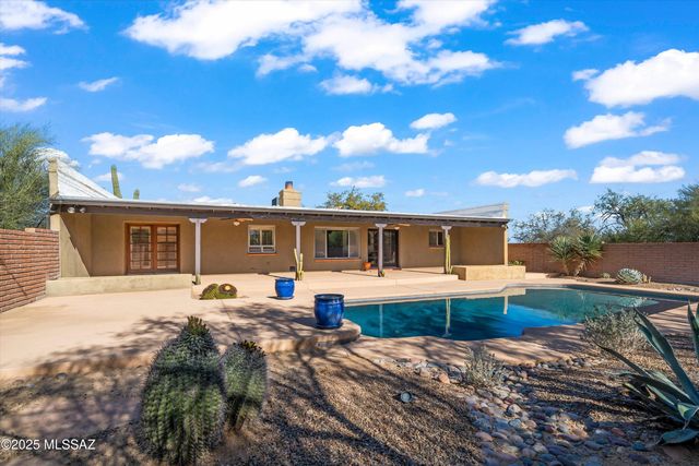 901 W Calle De Julio, Green Valley, AZ 85614