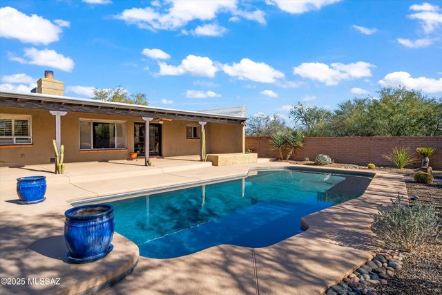 901 W Calle De Julio, Green Valley, AZ 85614