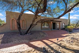 901 W Calle De Julio, Green Valley, AZ 85614