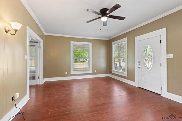 207 W Cedar, Hallsville, TX 75650