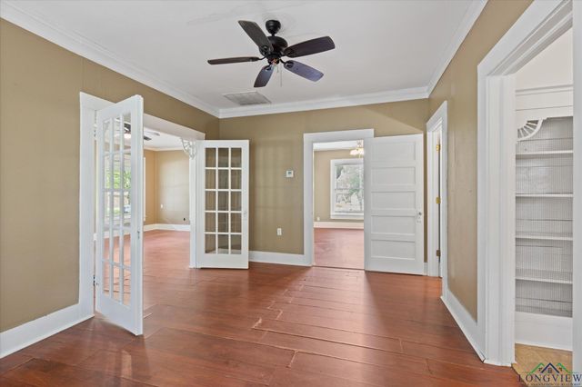 207 W Cedar, Hallsville, TX 75650
