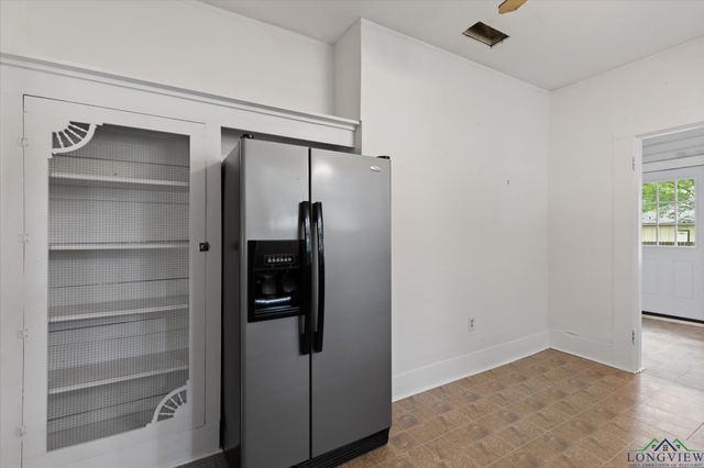 207 W Cedar, Hallsville, TX 75650