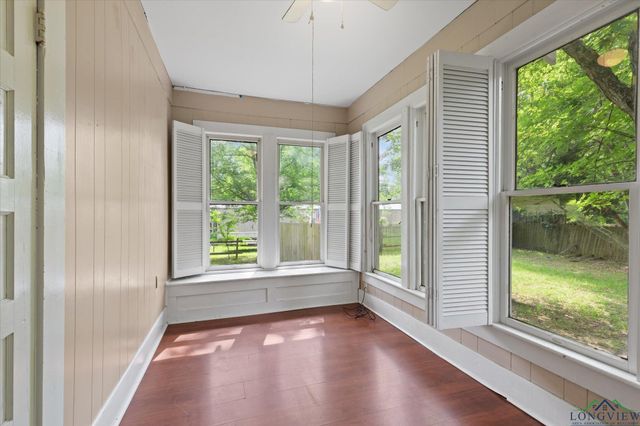 207 W Cedar, Hallsville, TX 75650