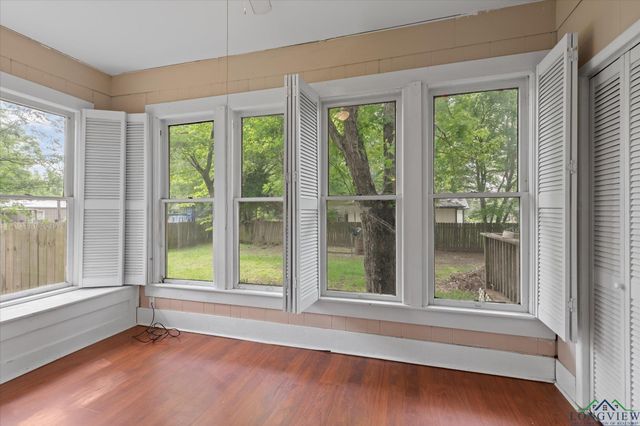 207 W Cedar, Hallsville, TX 75650