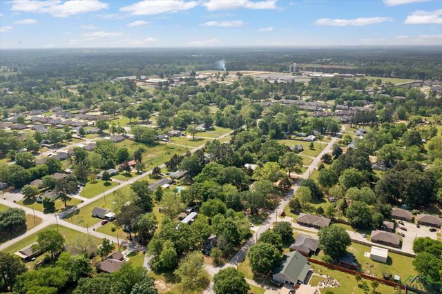207 W Cedar, Hallsville, TX 75650