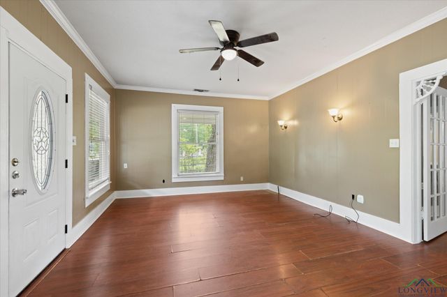 207 W Cedar, Hallsville, TX 75650