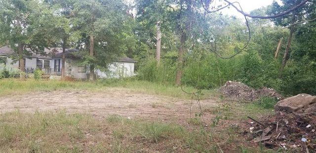 16600 Laurelwood Drive, Channelview, TX 77530