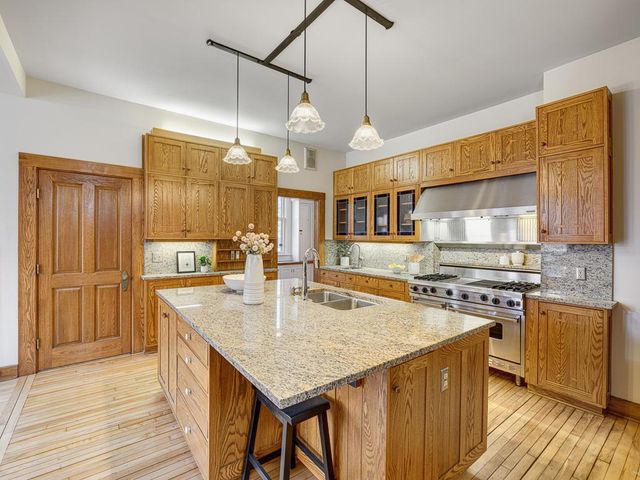 623 Lincoln Avenue, Saint Paul, MN 55105