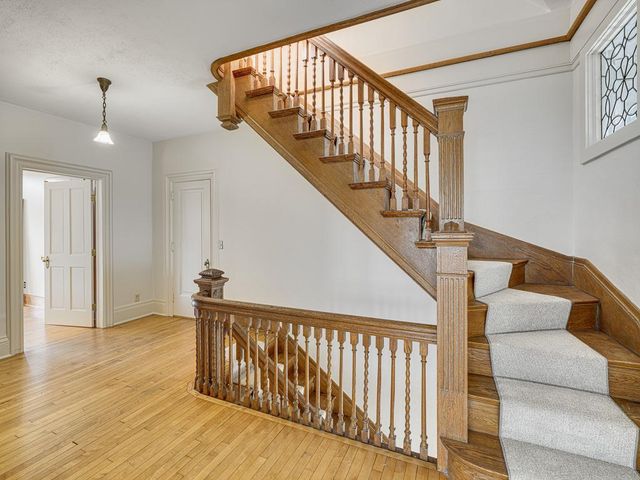 623 Lincoln Avenue, Saint Paul, MN 55105