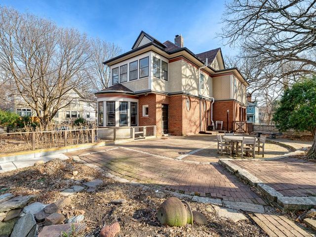 623 Lincoln Avenue, Saint Paul, MN 55105