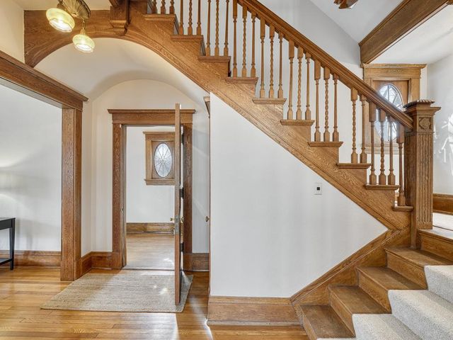 623 Lincoln Avenue, Saint Paul, MN 55105