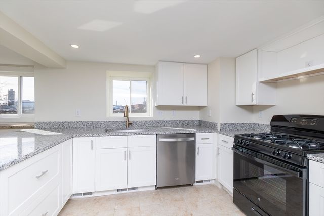 53 Saint Germain 3, Quincy, MA 02169