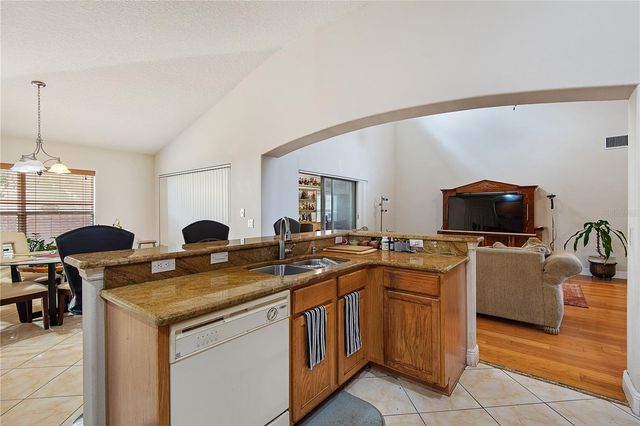 239 LARGOVISTA DRIVE, Oakland, FL 34787
