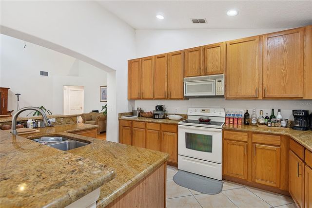 239 LARGOVISTA DRIVE, Oakland, FL 34787
