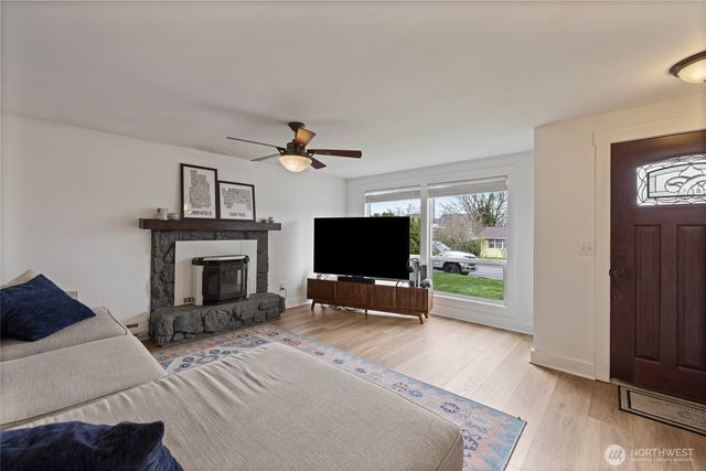 5512 N 47th Street, Tacoma, WA 98407