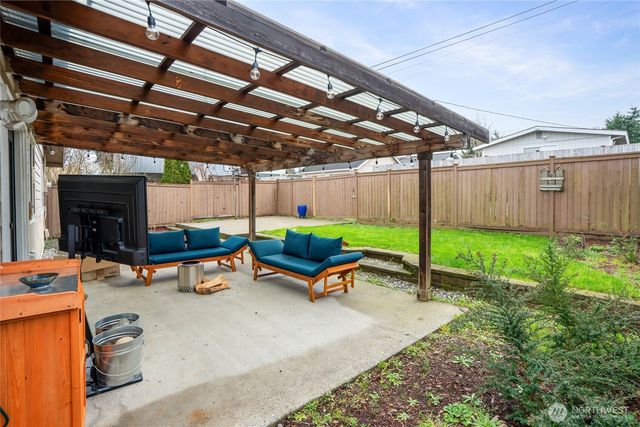 5512 N 47th Street, Tacoma, WA 98407