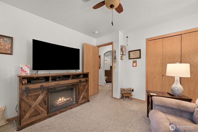 5306 Myers Drive, Ferndale, WA 98248