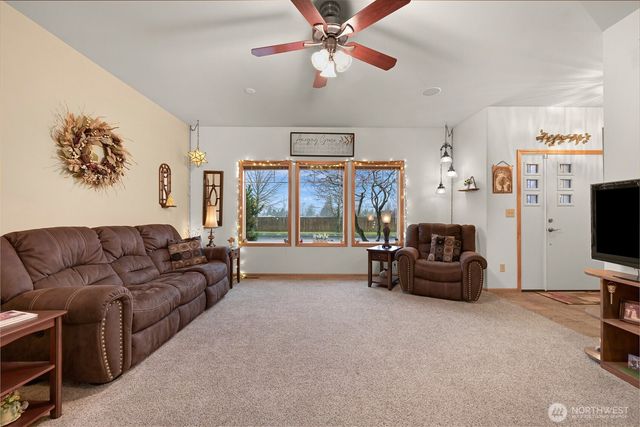 5306 Myers Drive, Ferndale, WA 98248