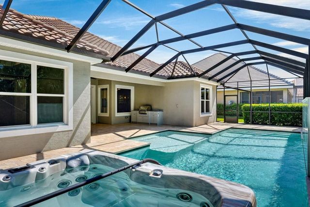 708 WOODBRIDGE COURT, Ormond Beach, FL 32174