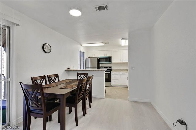 5493 Indian River Drive 376, Las Vegas, NV 89103