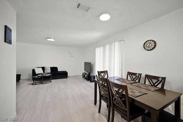5493 Indian River Drive 376, Las Vegas, NV 89103