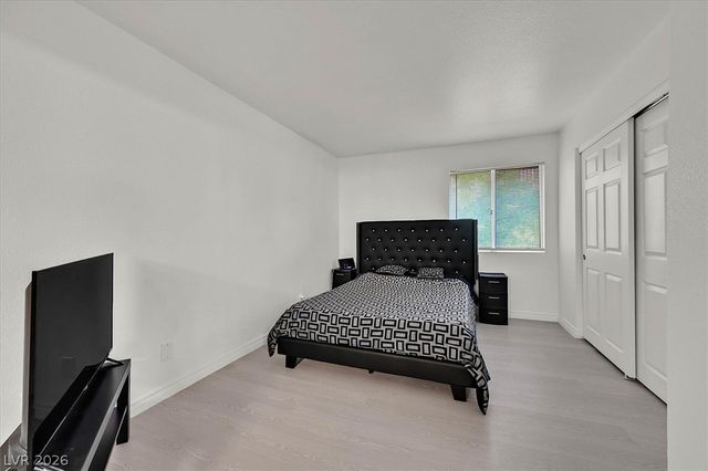 5493 Indian River Drive 376, Las Vegas, NV 89103