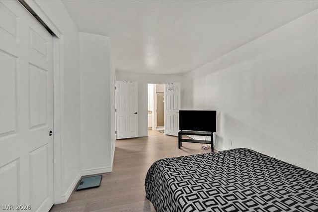 5493 Indian River Drive 376, Las Vegas, NV 89103