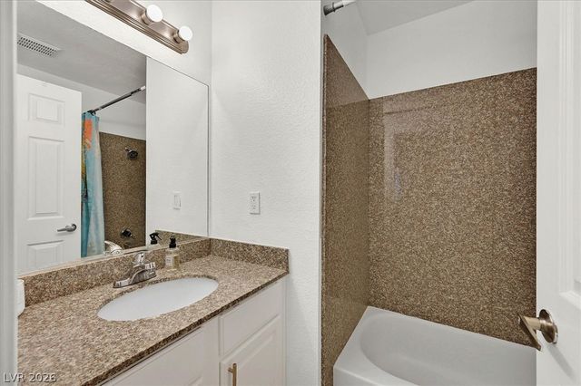 5493 Indian River Drive 376, Las Vegas, NV 89103