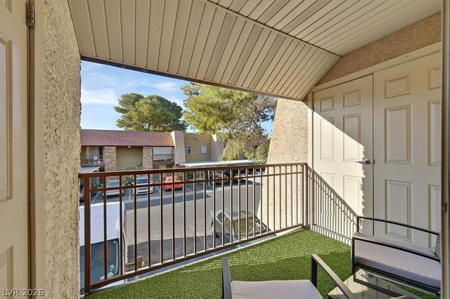 5493 Indian River Drive 376, Las Vegas, NV 89103