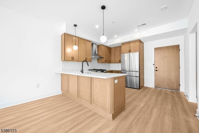 104 Encampment Ct, Montville Twp., NJ 07082