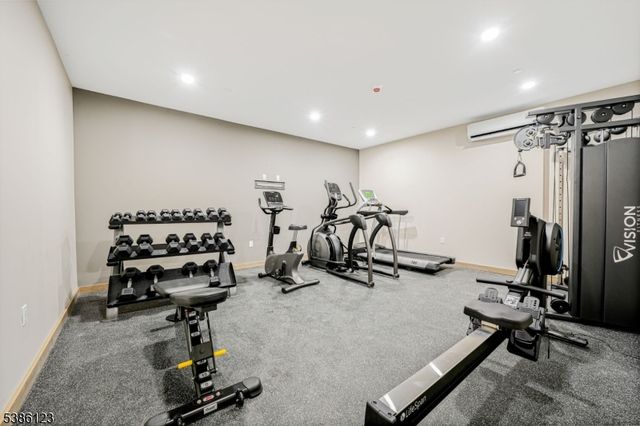 104 Encampment Ct, Montville Twp., NJ 07082