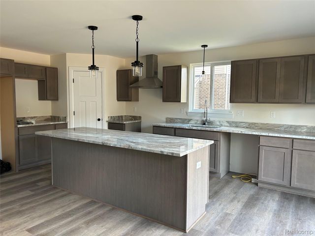 42541 Colonial Road, Van Buren Charter Township, MI 48111