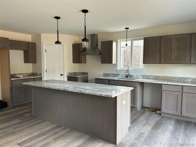 42541 Colonial Road, Van Buren Charter Township, MI 48111