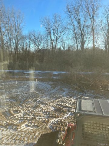 42541 Colonial Road, Van Buren Charter Township, MI 48111