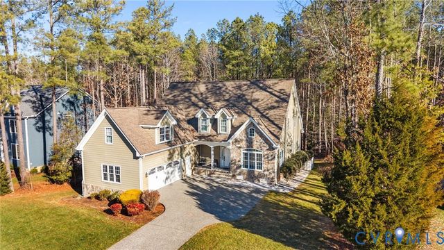 11106 Kings Pond Dr, New Kent, VA 23140