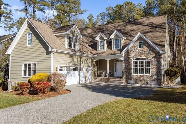 11106 Kings Pond Dr, New Kent, VA 23140