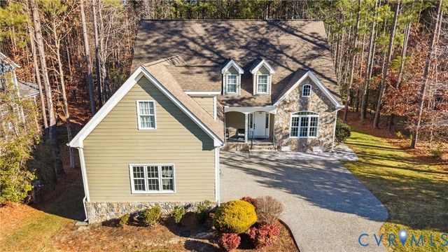 11106 Kings Pond Dr, New Kent, VA 23140