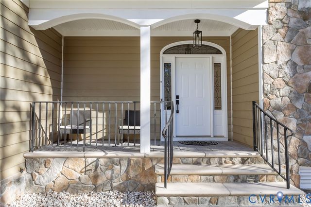 11106 Kings Pond Dr, New Kent, VA 23140