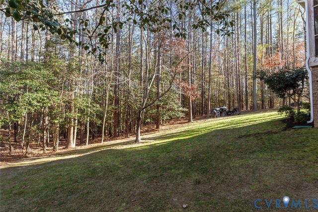 11106 Kings Pond Dr, New Kent, VA 23140