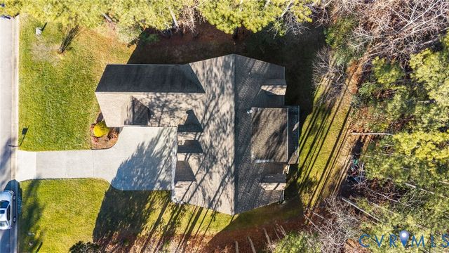 11106 Kings Pond Dr, New Kent, VA 23140