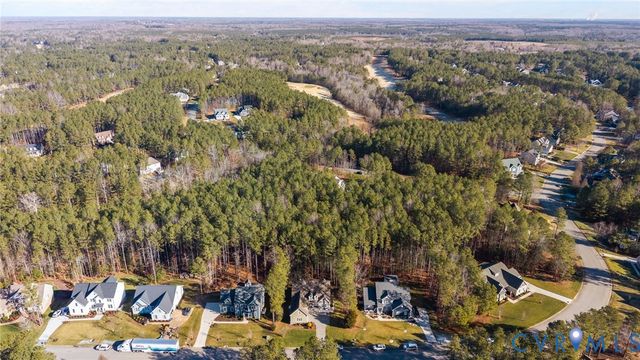 11106 Kings Pond Dr, New Kent, VA 23140