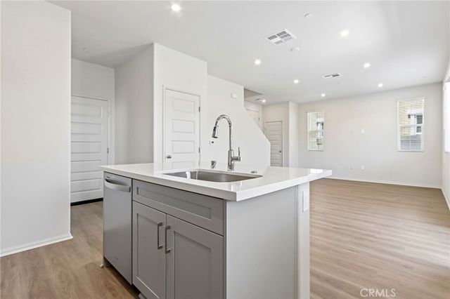 28358 Via Alella, Temecula, CA 92591