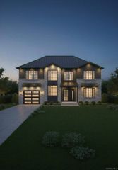 29 Patience Lane, Westbury, NY 11590