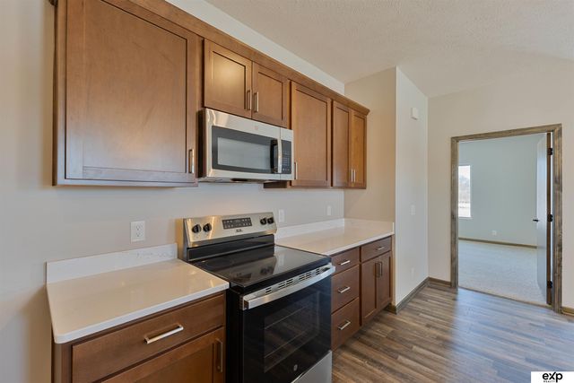 8105 S 177th Street, Omaha, NE 68136