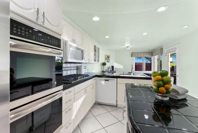 803 Omar Drive, Escondido, CA 92025