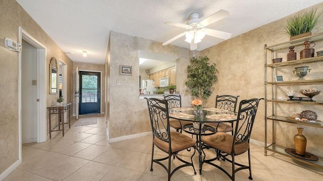 5183 LAKE VILLAGE DRIVE 6, Sarasota, FL 34235