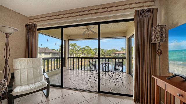 5183 LAKE VILLAGE DRIVE 6, Sarasota, FL 34235