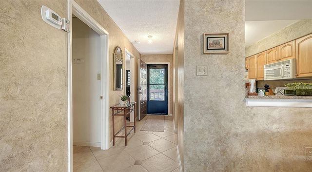 5183 LAKE VILLAGE DRIVE 6, Sarasota, FL 34235